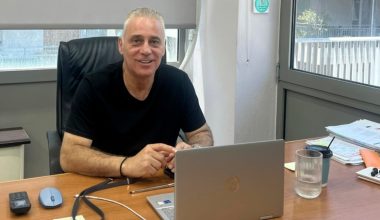 Παραμένει διασωληνωμένος στη ΜΕΘ ο αντιδήμαρχος Πειραιά Γιάννης Βοϊδονικόλας