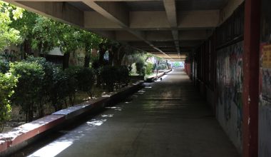 Κλειστά μέχρι νεωτέρας τα σχολεία της Γκράβας: Αναμένονται τα πορίσματα των ελέγχων