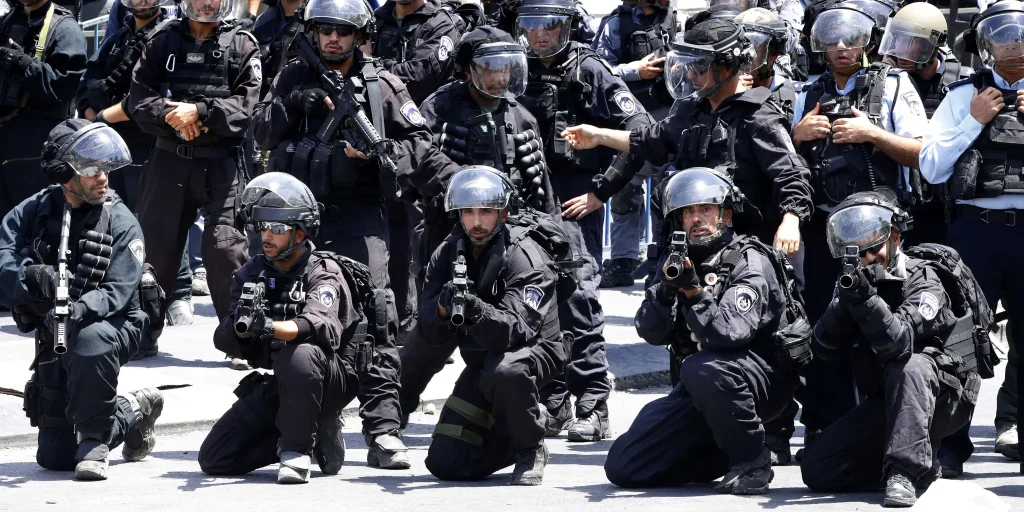 «Δρακόντεια» μέτρα ασφαλείας με 20.000 αστυνομικούς ενόψει των αυριανών εκλογών στο Ισραήλ