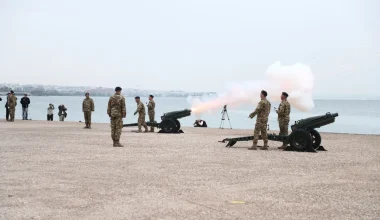 Θεσσαλονίκη: Με 21 κανονιοβολισμούς ξεκίνησαν οι εορτασμοί για τα 114 χρόνια από την απελευθέρωση