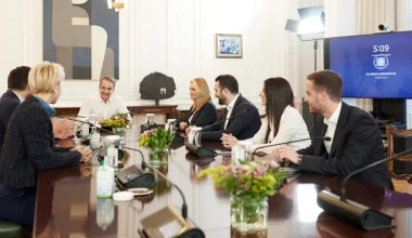 Οι τέσσερις νέοι αναπληρωτές εκπρόσωποι Τύπου της ΝΔ: Ποιοι είναι και τα βιογραφικά τους