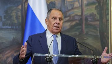 Σεργκέι Λαβρόφ: «Έρχεται κλιμάκωση των συγκρούσεων στην Ουκρανία»