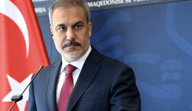 Διαψεύδει η Άγκυρα την δήθεν συνέντευξη του Χακάν Φιντάν σε γνωστή αθηναϊκή εφημερίδα