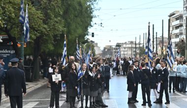 28η Οκτωβρίου: Με την μαθητική παρέλαση κορυφώνονται οι εορτασμοί στο κέντρο της Αθήνας (φωτο)