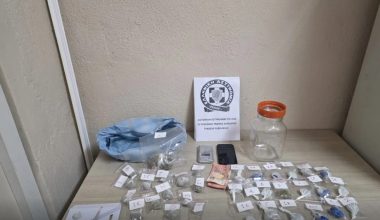 Με 6 δενδρύλλια και 35 συσκευασίες κάνναβης συνελήφθη μέσα στο σπίτι του άνδρας στην Πέλλα