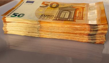 Υποχώρησε η κυβέρνηση για την κατάργηση των μετρητών στις αντικαταβολές!