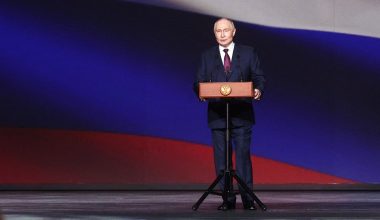 Β.Πούτιν: «Η Ρωσία είναι έτοιμη για πόλεμο με την Ευρώπη, αλλά δεν τον θέλει»