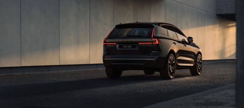 Volvo XC60: Έως 200 km ηλεκτρικά, από €72.800 στην Ελλάδα