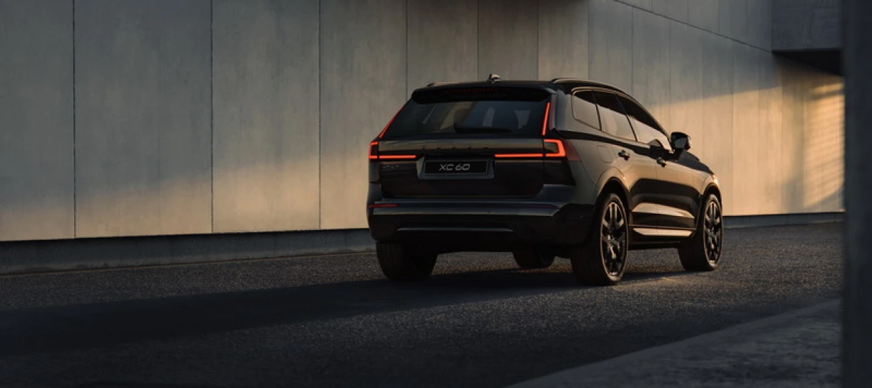 Volvo XC60: Έως 200 km ηλεκτρικά, από €72.800 στην Ελλάδα