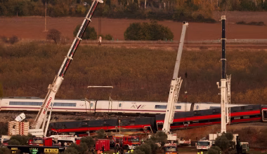 Ισπανία: Το τρένο της Renfe κινείτο με 160 χλμ./ώρα πριν την σύγκρουση