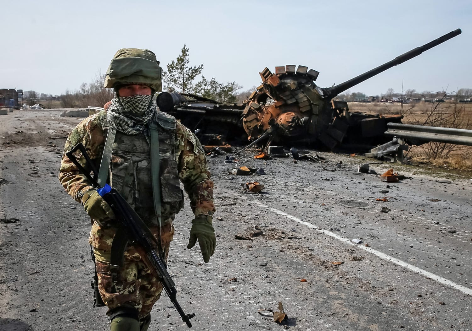 Ουκρανός παραδόθηκε δίχως δεύτερη σκέψη στους Ρώσους κι εξήγησε τον λόγο – Δείτε βίντεο