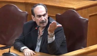 Στο νοσοκομείο ο «Φραπές»: Αναβλήθηκε για το 2027 η δίκη του για απείθεια
