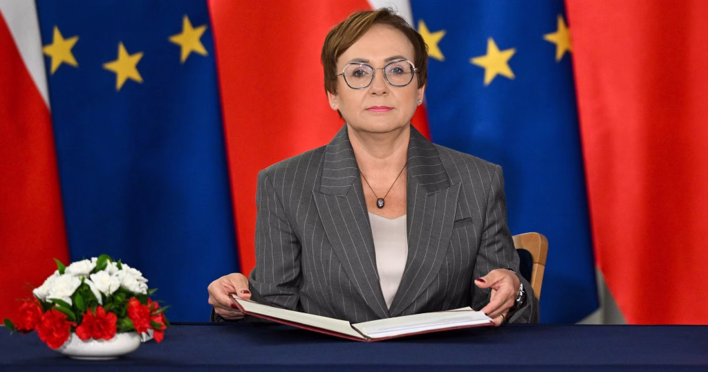 Στην Πολωνία συζητάται η Άννα Πιοτρόφσκα: Ποια είναι η γυναίκα-πρωταγωνίστρια των τελευταίων ημερών