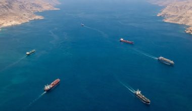 Περσικός Κόλπος: Πλοίο δέχθηκε πλήγμα από βλήμα κοντά στις ακτές του Ιράν