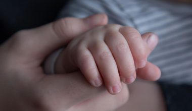 Έλληνες ειδικοί προειδοποιούν: Το σπάνιο είδος όγκου που χτυπά δεκάδες παιδιά στη χώρα μας